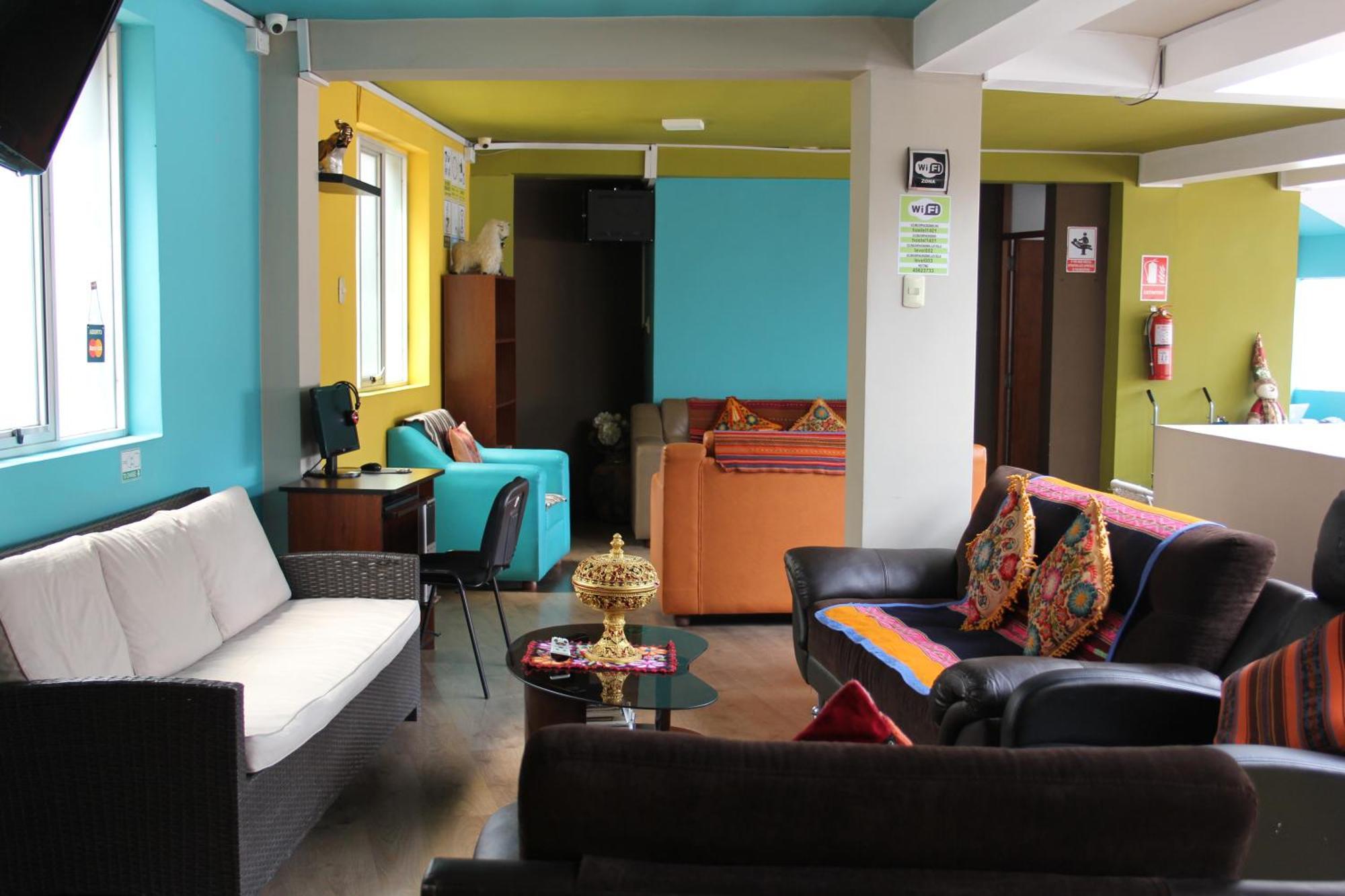 Cuscopackers Hostels エクステリア 写真